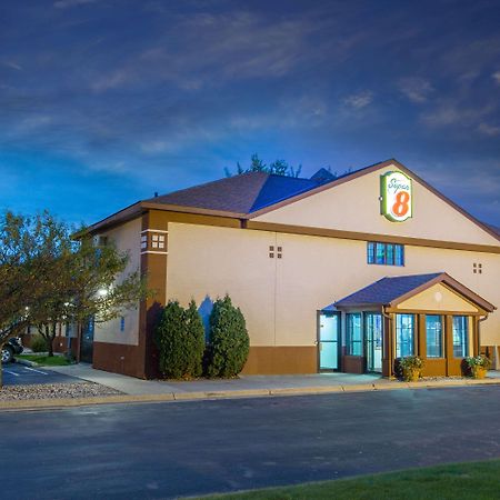 Super 8 By Wyndham Fairmont Ξενοδοχείο Εξωτερικό φωτογραφία